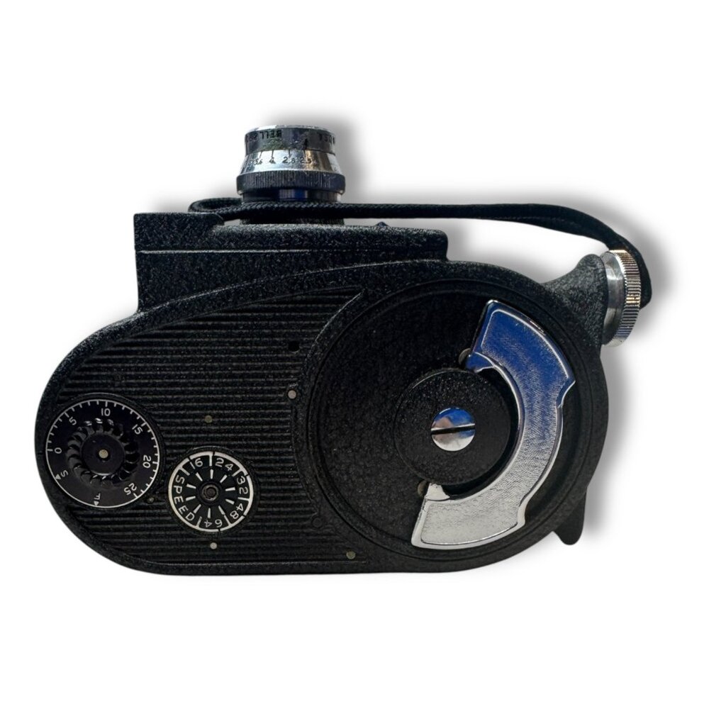Bell & Howell 134 8mm Movie Camera w/ Case Mid-Century Wind-Up Film Camera - Picture 3 of 16
